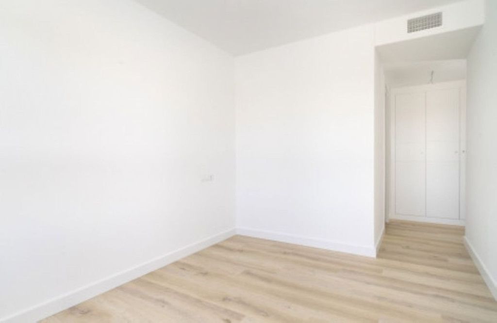 Luxury Apartment for sale in Marbella, 645 000 €, Photo 7