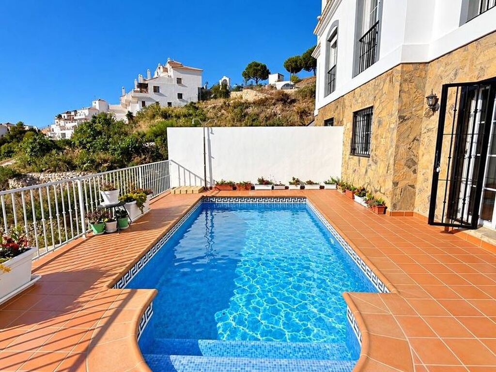 Maison de luxe à vendre à Frigiliana, 950 000 €, Photo 2