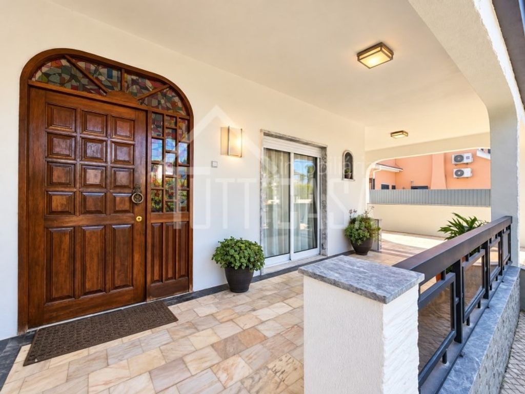 Luxury House for sale in Seixal, 695 000 €, Photo 3