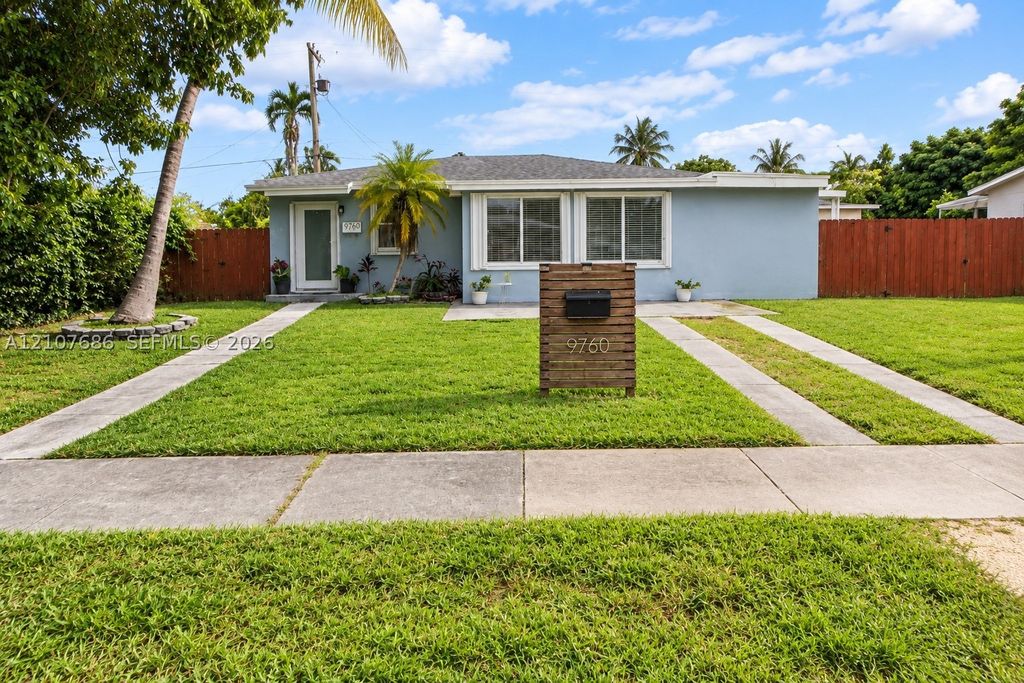 Maison de luxe à vendre à Cutler Bay, 486 057 €, Photo 1