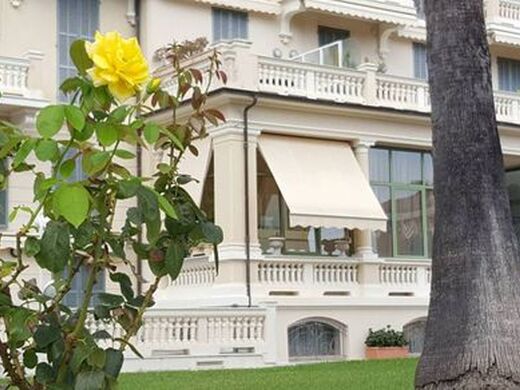 Appartement de luxe à vendre à Bordighera, 620 000 €, Photo 2