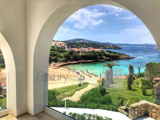 Luxury House for sale in Porto Cervo, 2 800 000 €, Photo 1