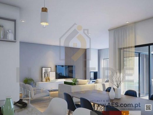 Luxury House for sale in Seixal, 675 000 €, Photo 5