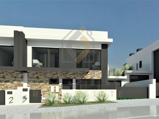 Maison de luxe à vendre à Charneca de Caparica, 645 000 €, Photo 2