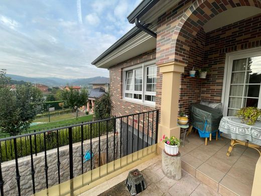 Luxury House for sale in Bárcena de Cicero, 485 000 €, Photo 6