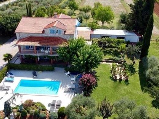 Maison de luxe à vendre à Porec, 1 195 000 €, Photo 2