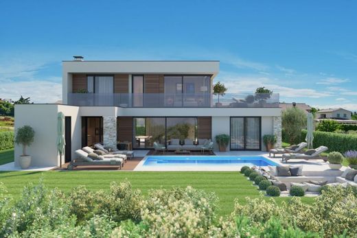 Maison de luxe à vendre à Porec, 715 000 €, Photo 2