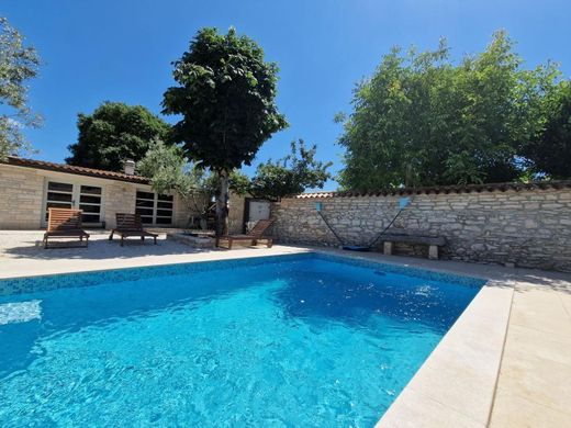 Maison de luxe à vendre à Svetvincenat, 790 000 €, Photo 4