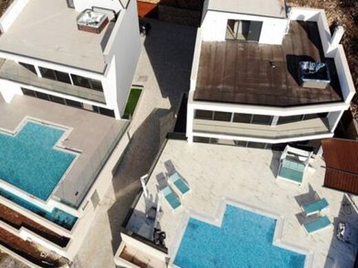 Maison de luxe à vendre à Crikvenica, 1 200 000 €, Photo 4