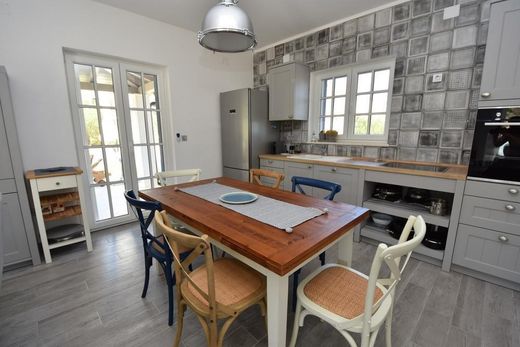 Maison de luxe à vendre à Šibenik, 850 000 €, Photo 5