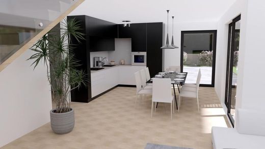 Maison de luxe à vendre à Porec, 572 000 €, Photo 3