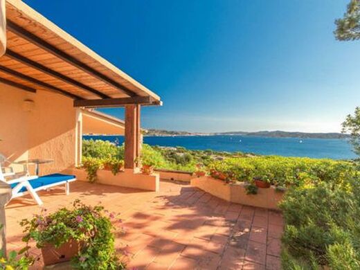 Luxury House for sale in Palau, 870 000 €, Photo 1