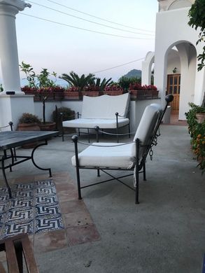 Luxury Apartment for sale in Capri, 900 000 €, Photo 3