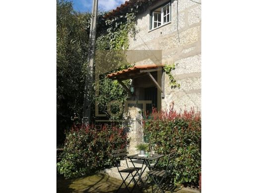 Maison de luxe à vendre à Guimarães, 700 000 €, Photo 1