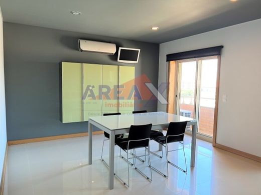 Appartement de luxe à vendre à Oliveira de Azemeis, 550 000 €, Photo 4