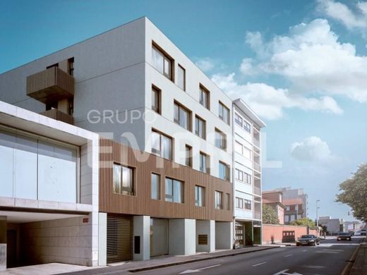 Maison de luxe à vendre à Porto, 447 150 €, Photo 2