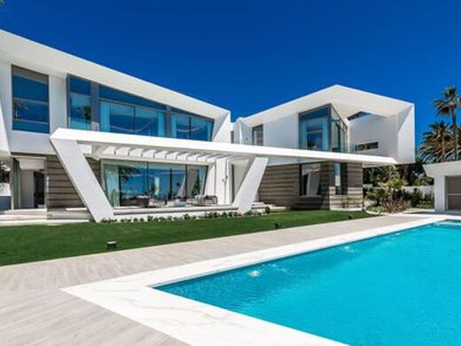 Luxury House for sale in Marbella, 12 500 000 €, Photo 1