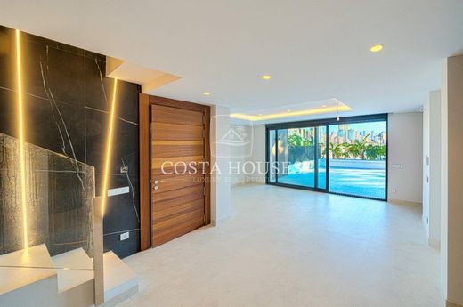 Luxury Apartment for sale in Benidorm, 1 650 000 €, Photo 2