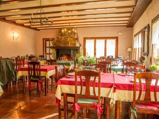 Maison de luxe à vendre à Les, 800 000 €, Photo 6