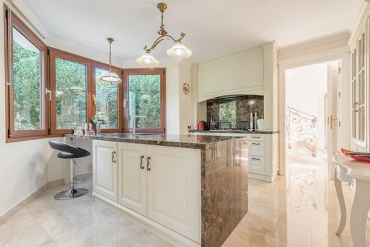 Luxury House for sale in Marbella, 2 700 000 €, Photo 7