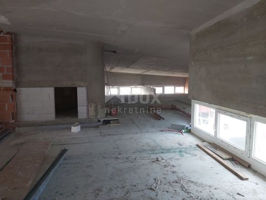 Appartement de luxe à vendre à Pula, 550 000 €, Photo 6