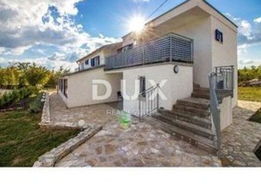 Maison de luxe à vendre à Labin, 530 000 €, Photo 7