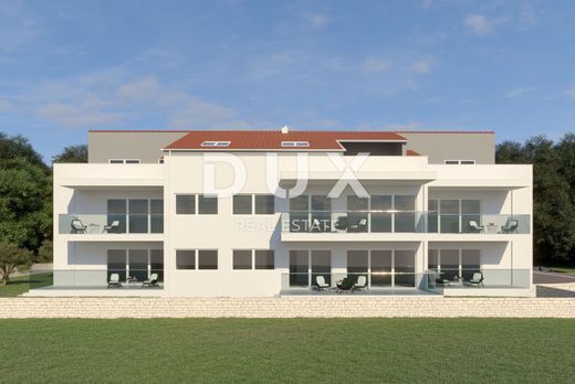 Luxury Apartment for sale in Rovinj, 0 €, Photo 1