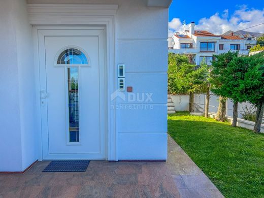 Luxury Apartment for sale in Opatija, 350 000 €, Photo 3