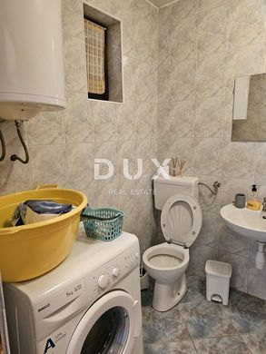 Luxury House for sale in Vrbnik, 415 000 €, Photo 7