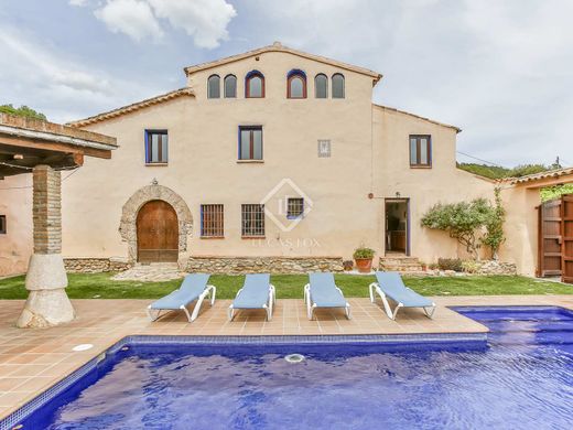 Luxury House for sale in Torrelles de Foix, 1 495 000 €, Photo 1