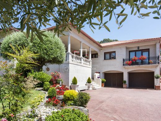 Luxury House for sale in Gondomar, 750 000 €, Photo 2