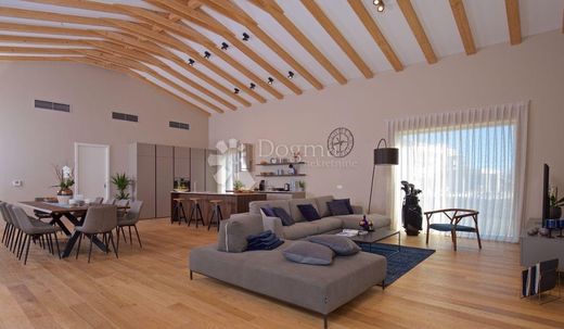 Luxury House for sale in Brtonigla, 2 575 000 €, Photo 6