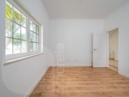 Luxury House for sale in Seixal, 850 000 €, Photo 4