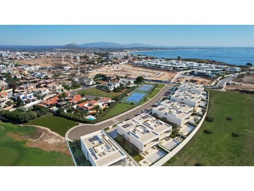 Luxury House for sale in Lagos, 2 400 000 €, Photo 1