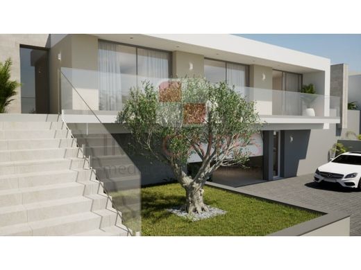 Luxury House for sale in Calheta, 1 290 000 €, Photo 1