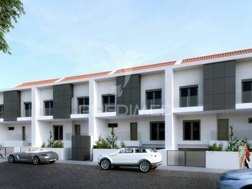 Luxury House for sale in Alcochete, 650 000 €, Photo 2