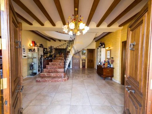Luxury House for sale in Pinoso, 680 000 €, Photo 5