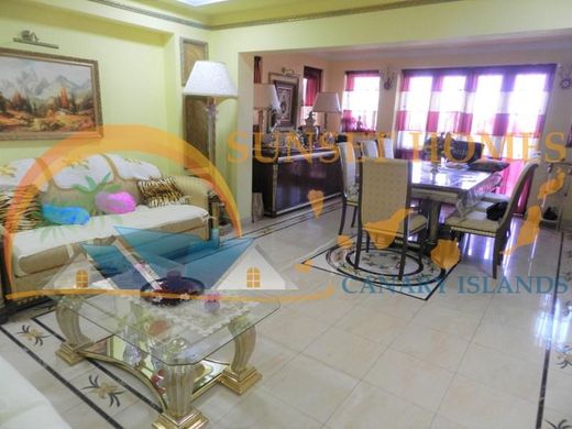 Luxury House for sale in San Bartolomé de Tirajana, 740 000 €, Photo 5