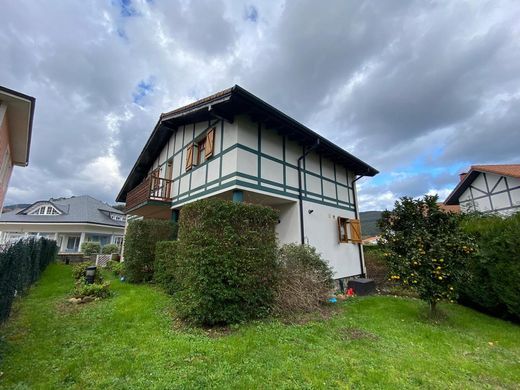 Luxury House for sale in Castro-Urdiales, 540 000 €, Photo 3