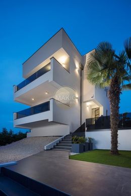 Maison de luxe à vendre à Vrsar, 1 550 000 €, Photo 1