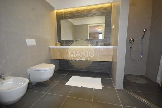 Maison de luxe à vendre à Njivice, 699 000 €, Photo 3