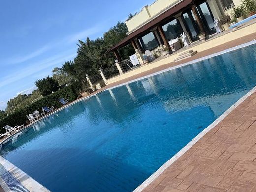 Maison de luxe à vendre à Quartu Sant Elena, 750 000 €, Photo 3