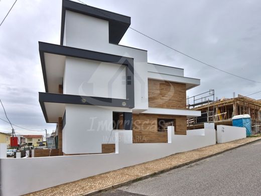 Maison de luxe à vendre à Loures, 750 000 €, Photo 1