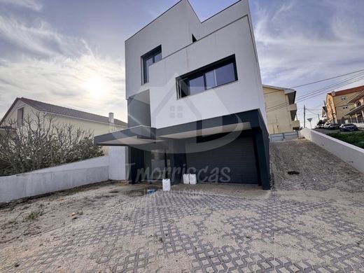 Maison de luxe à vendre à Loures, 690 000 €, Photo 6