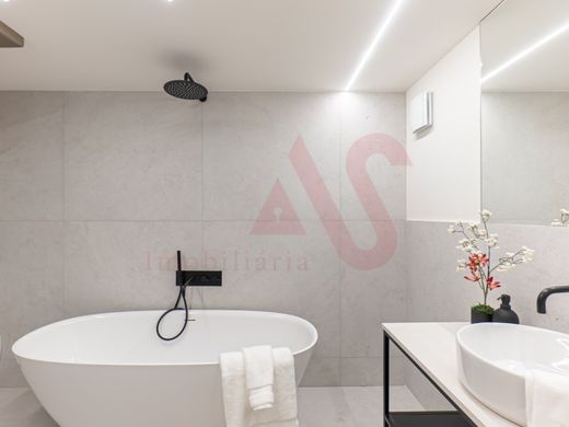 Appartement de luxe à vendre à Porto, 400 000 €, Photo 2