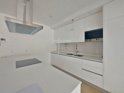 Maison de luxe à vendre à Almada, 1 150 000 €, Photo 5