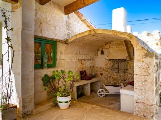 Luxury House for sale in Sant Lluís, 785 000 €, Photo 4