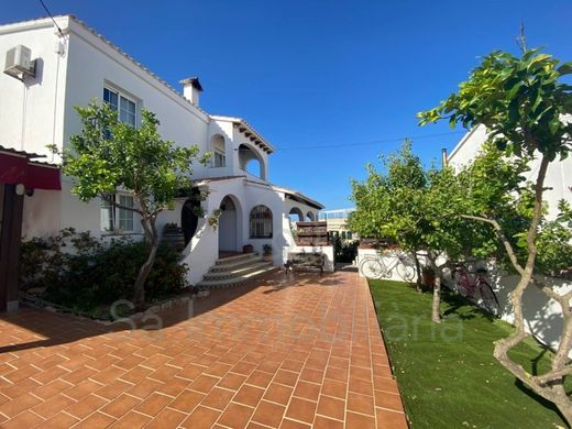Maison de luxe à vendre à Es Castell, 745 000 €, Photo 1