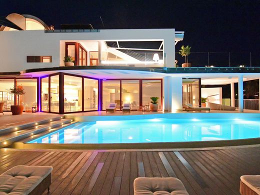 Luxury House for sale in Marbella, 4 400 000 €, Photo 2
