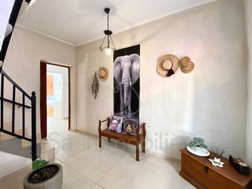 Maison de luxe à vendre à Es Castell, 520 000 €, Photo 2